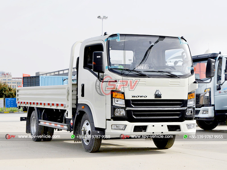Howo Cargo Lorry - Front Right Side
